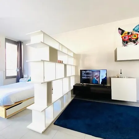 Large Studio In Center W Terrace.1min Walk To Tram - Cosy *