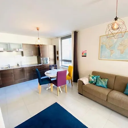 Apartment Large Studio In Center W Terrace.1min Walk To Tram - Cosy